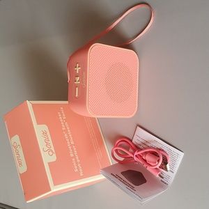 NWOT Sonix - Bluetooth Portable Speaker